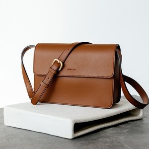 Like new Angela Roi Hamilton crossbody luxury vegan bag brown satchel